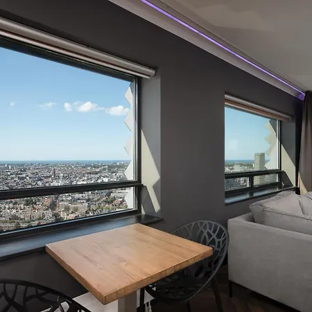 The Penthouse At Tower Appartement Den Haag