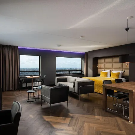 The Penthouse At Tower Appartement Den Haag