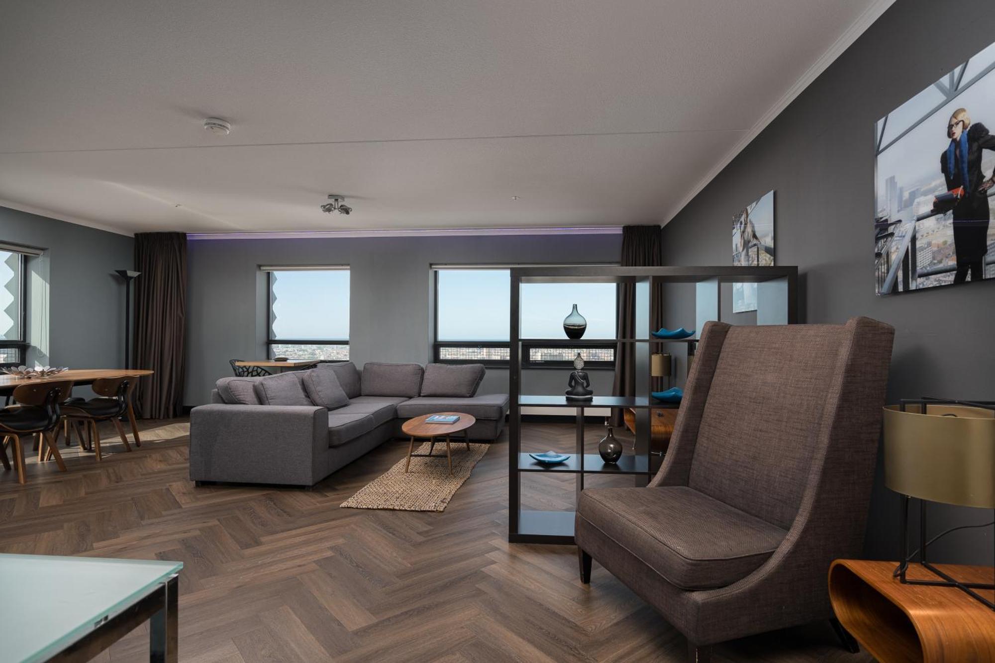 The Penthouse At Tower Apartment Den Haag